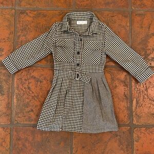 Zara Girls plaid dress. Kids size 6. Button down.
